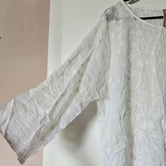 Johnny Was white bohemian embroidered eyelet 3/4 sleeves scoop neck loose blouse - Picture 4 of 7